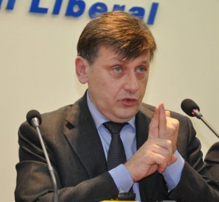 Antonescu, despre Băsescu: Penalul penalilor, tăticul penalilor ne-a sfidat pe toţi